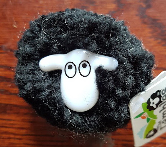 Fluffy sheep fridge magnet – price includes p&p